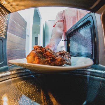 chicken in the microwave interior oven